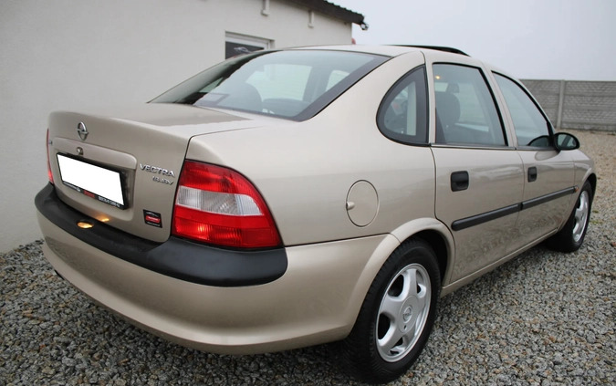 Opel Vectra cena 9900 przebieg: 80000, rok produkcji 1997 z Janowiec Wielkopolski małe 254